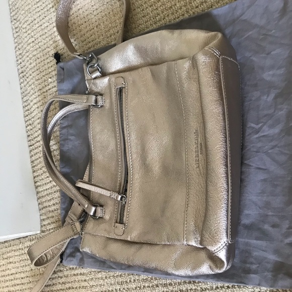 Liebeskind Berlin Gold Metallic Crossbody Purse Handbag Tote - Picture 12 of 13